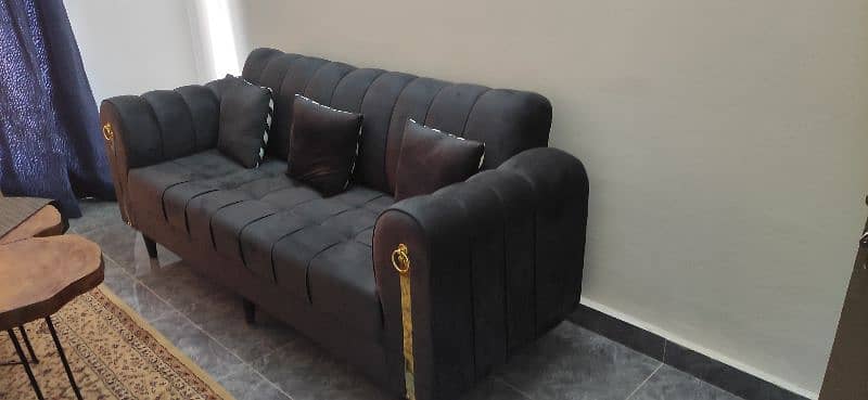 5 Seater Grey Sofa Set in new condition for Sale 0