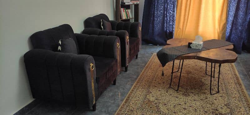 5 Seater Grey Sofa Set in new condition for Sale 1