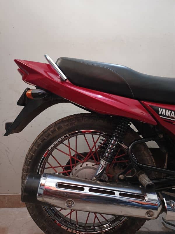 YAMAHA YBZ 125 9