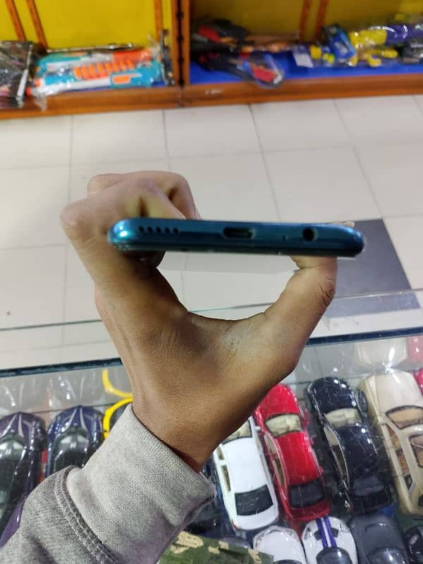 huawei y9 prime 2019 4/128gb 10/9.5 condition exchange infinix 10 pro 2