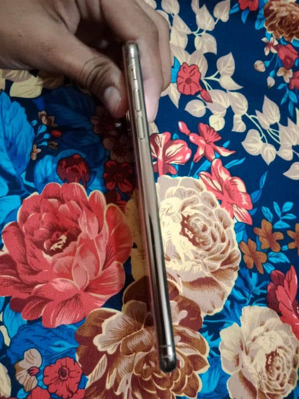 IPHONE XS MAX 256 GB PTA APPROVE 3