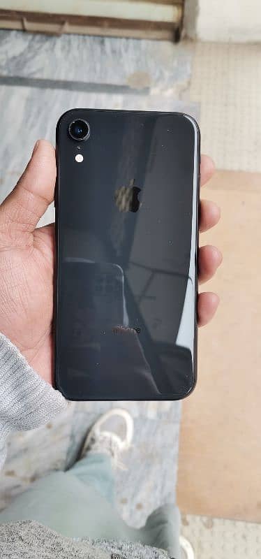 I phone xr 128gb non pta fct face I'd OK ture ton OK betery new instal 0