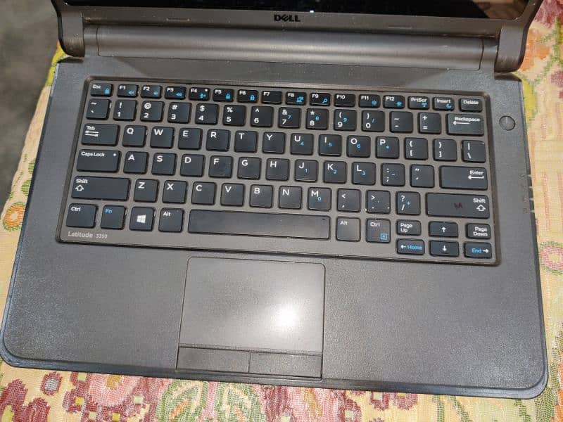 Dell Latitude 3350  call 03304007130 2