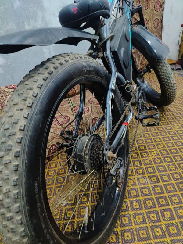 ELECTRIC FAT TYRE CYCLE 6