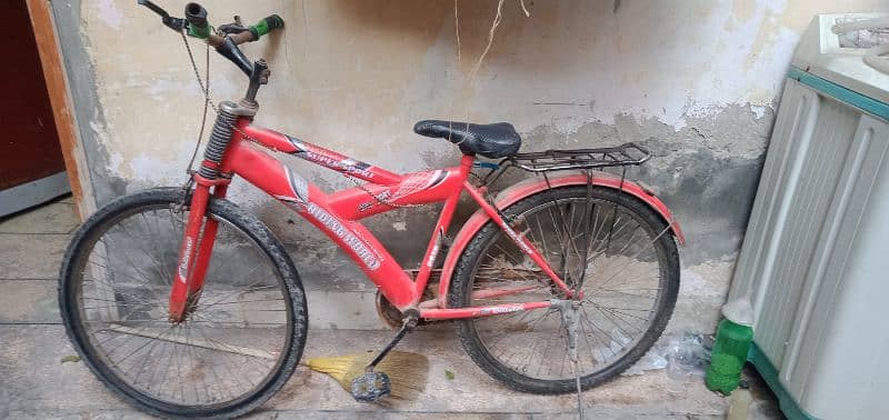 cycle in very good condition full size 3