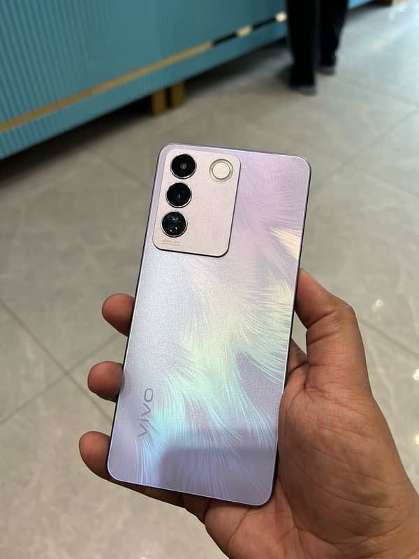 Vivo V27e 2