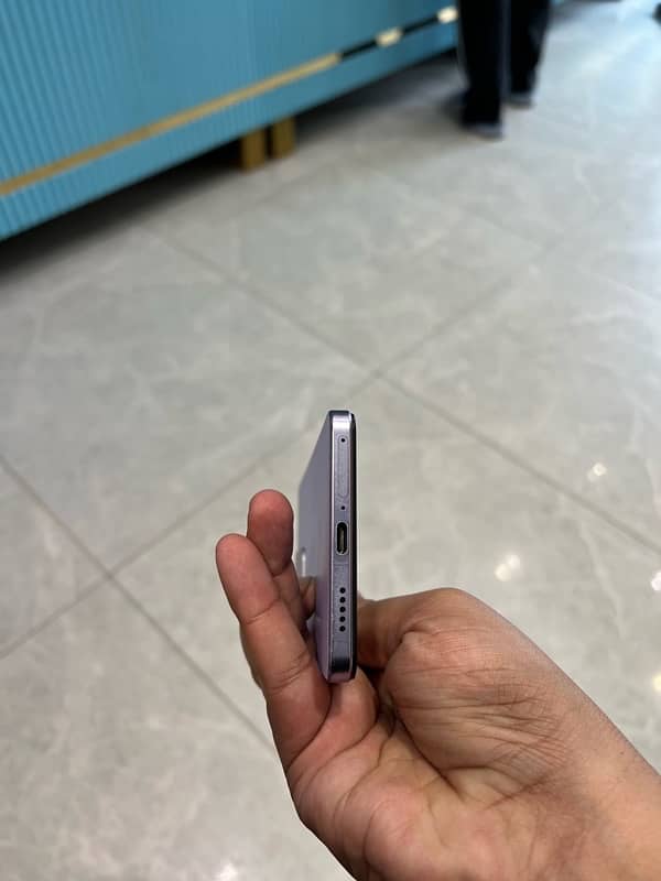 Vivo V27e 6