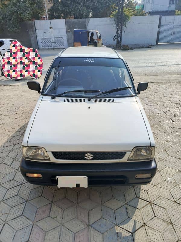 Suzuki Mehran VX 2011 white colour antique car in town 0