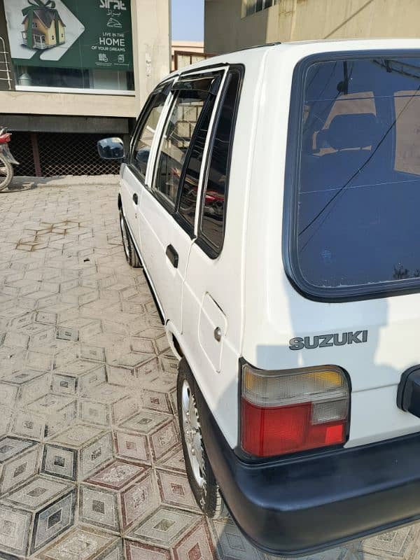 Suzuki Mehran VX 2011 white colour antique car in town 4