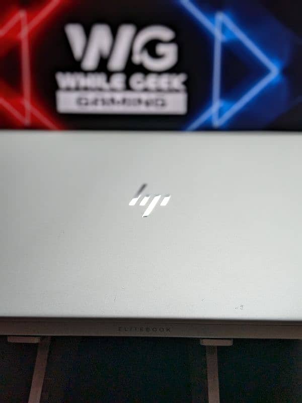 HP ELITEBOOK i5 8th gen---Excellent condition 2