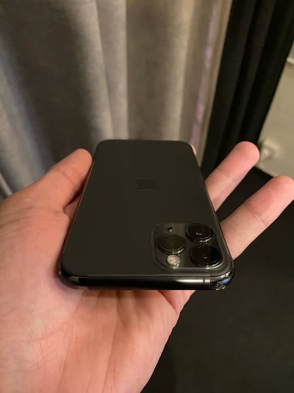 iPhone 11 Pro 256GB Dual PTA Approved 5