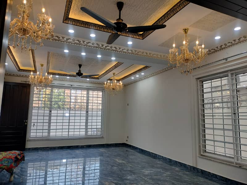 Most Beautiful Luxury 50 X 90 House For Sale In G-13 Islamabad 5