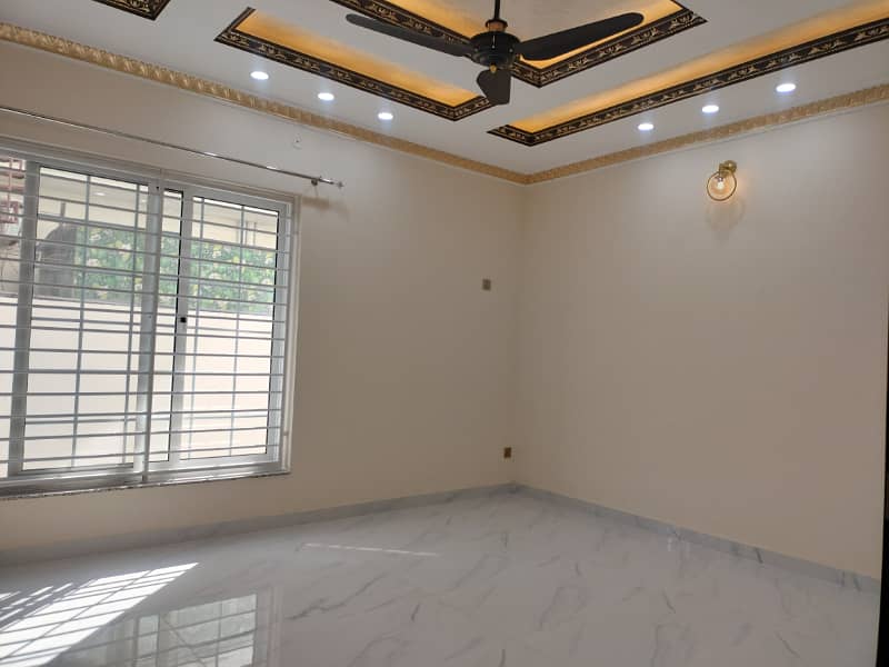 Most Beautiful Luxury 50 X 90 House For Sale In G-13 Islamabad 24