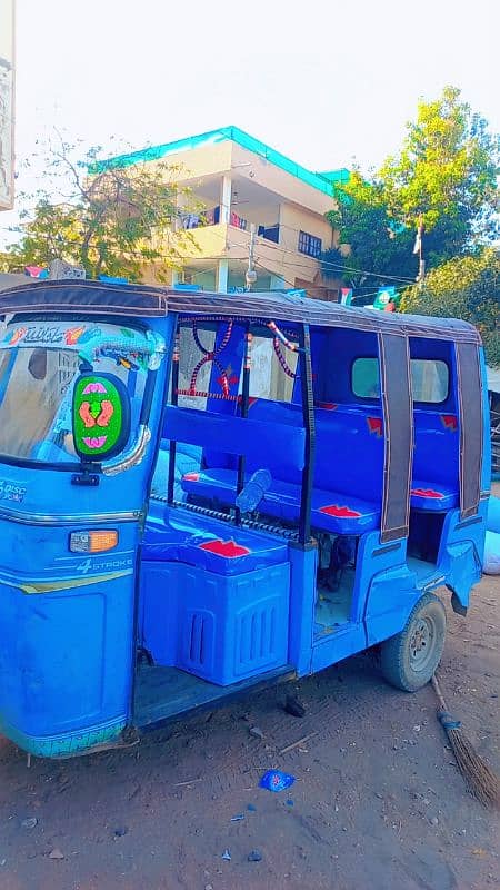 Sazgar 8 seater Rikshaw 0