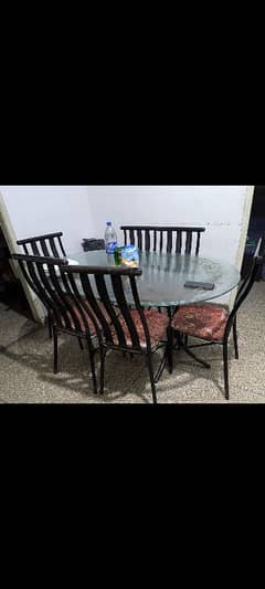 Dinning table with chairs