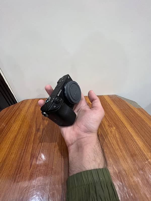 SONY A6400 | Body Only with extra batteries & Dual Charger 0