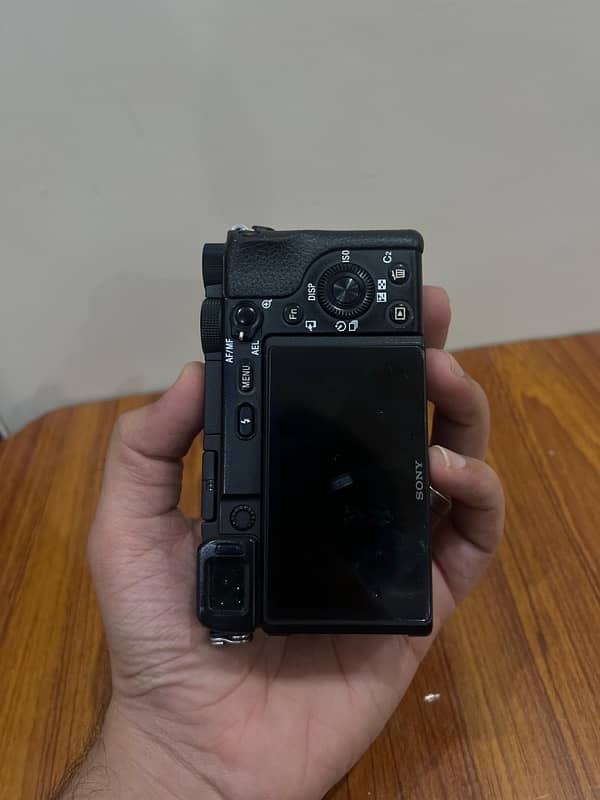 SONY A6400 | Body Only with extra batteries & Dual Charger 5