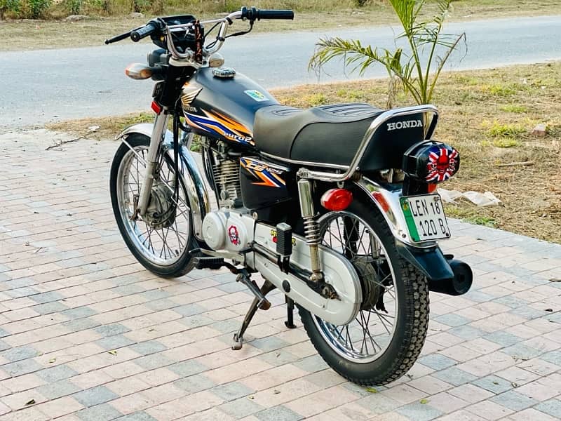 Honda CG 125 (2018 Model) Black Edition for Sale 4