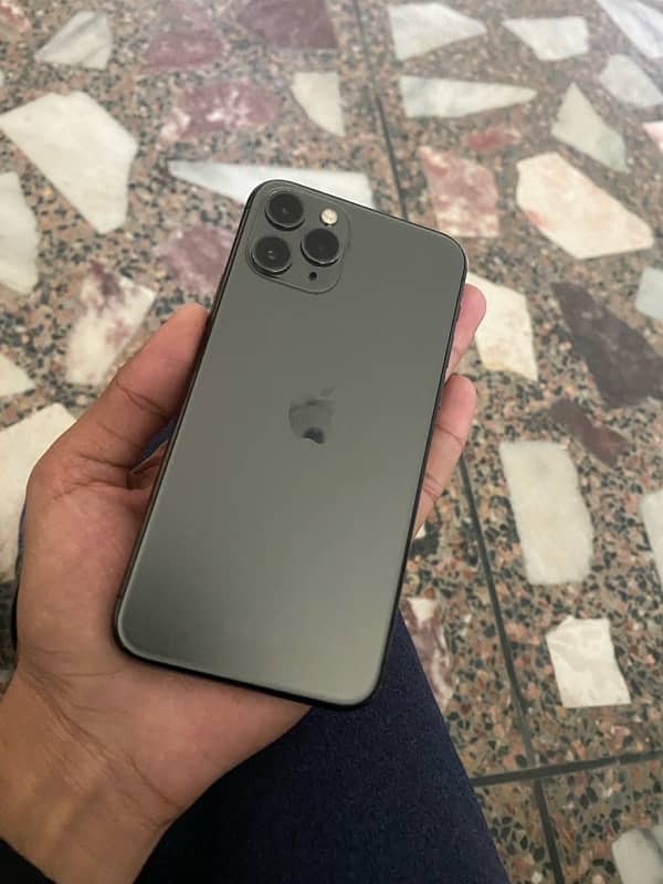 iphone 11 pro 2