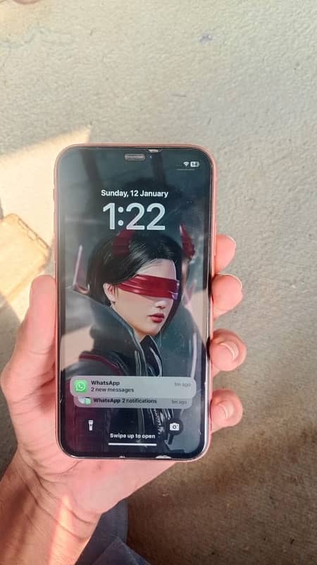 I phone XR 64GB 3