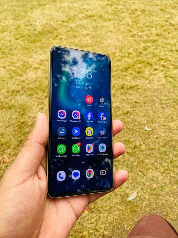 Realme 12 plus 8/256 10by10 1