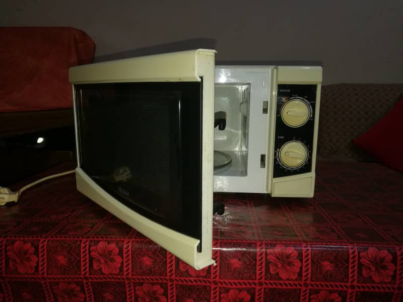 Haier Microwave Oven 2