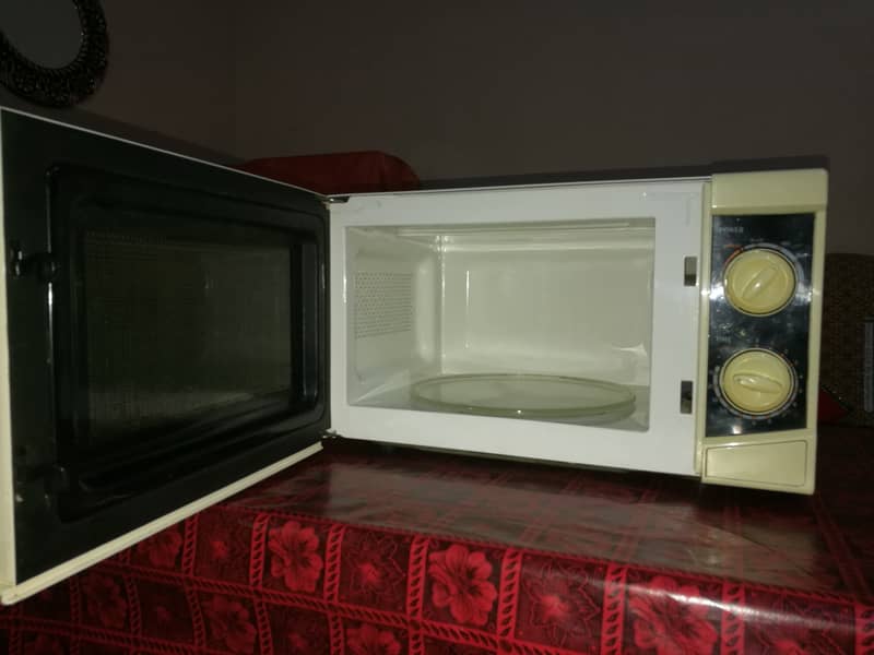 Haier Microwave Oven 3