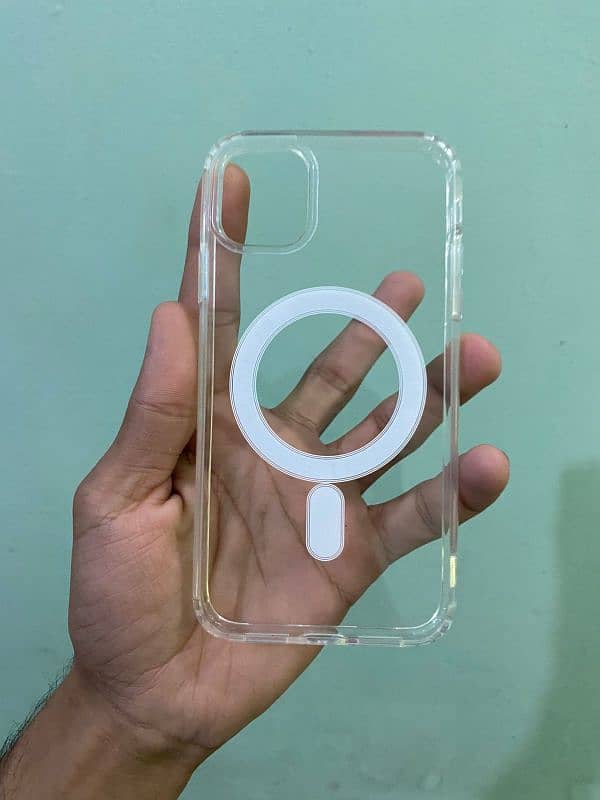 iphone 11 cover brand new 3