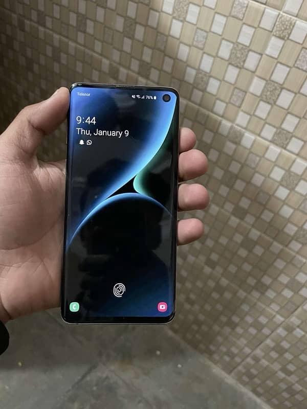 Samsung S10 urgent sale 12