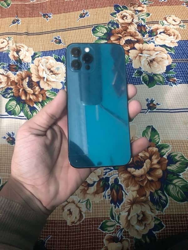 i phone 12pro factory unlock contect num 03255858796 5