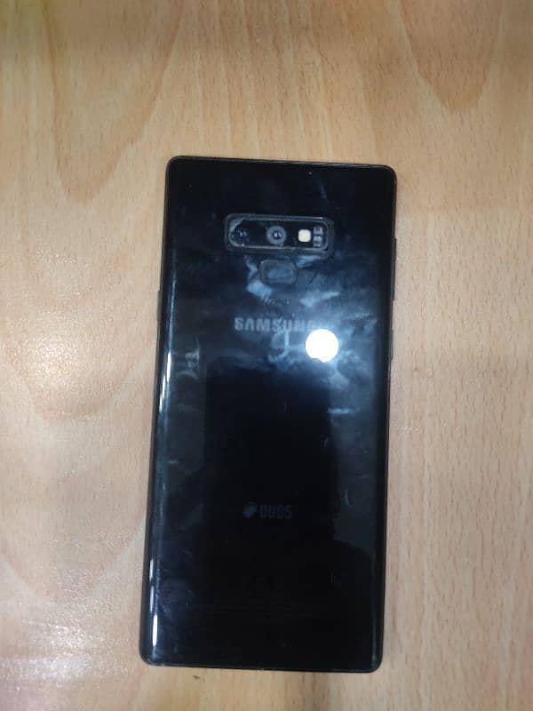 Samsung 9s for sale panel is damage 1