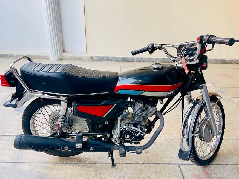 Honda CG125 Red 0