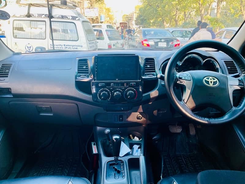 Toyota Hilux 2012 5