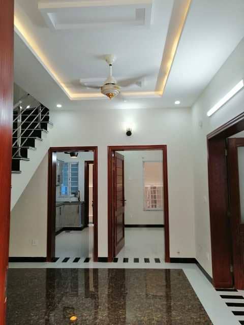 Size 25x40 Brand New Double Store Luxury House For Sale IN G-13 Income Rent 1.10 k 16