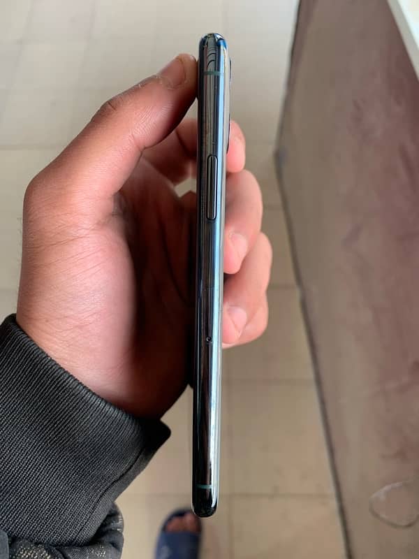 iphone 11 pro non 4