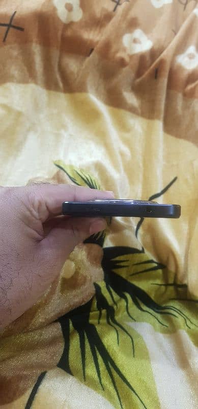 redmi a3 4gb n 128gb in good condition 7