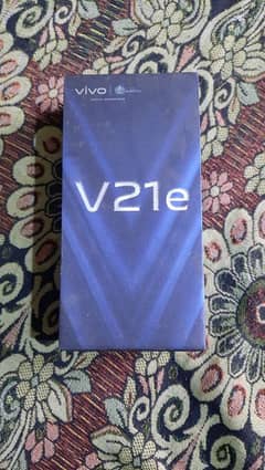 vivo v21e [8+5/128] with box [+92 321 3076195] only whtsapp