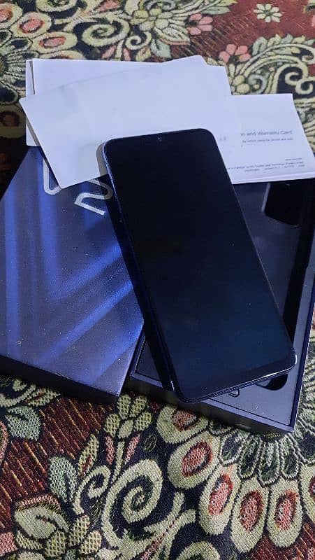 vivo v21e [8+5/128] with box [+92 321 3076195] only whtsapp 2