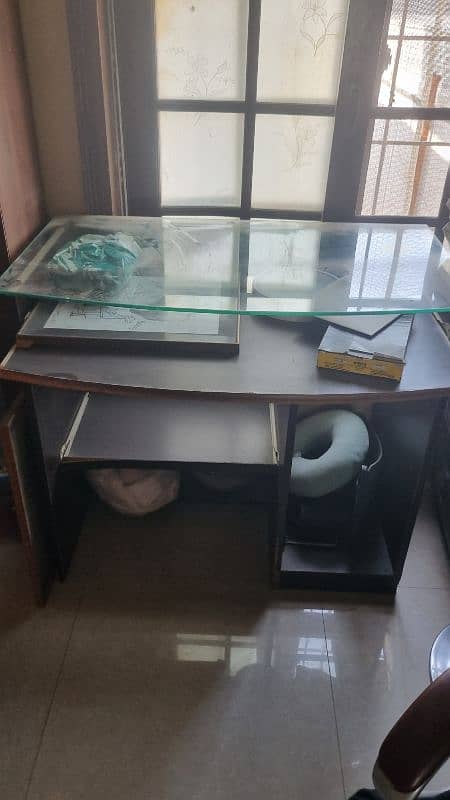 computer table 2