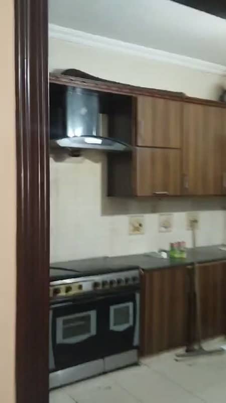 8 marla house for rent safari block bahria town lahore 14