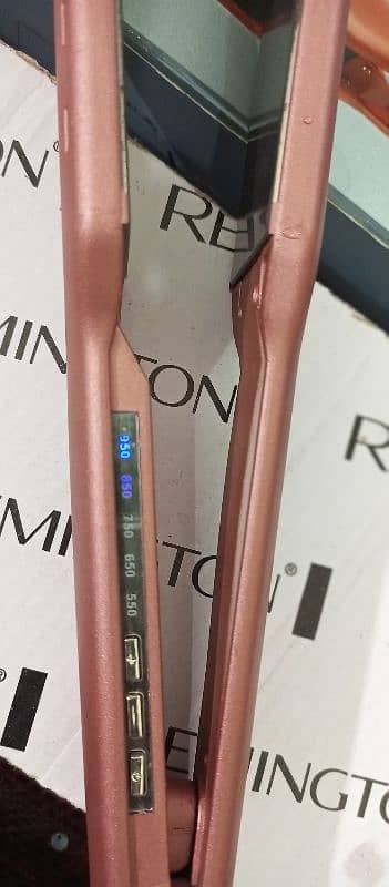 Remington hair straightener very good quality 3