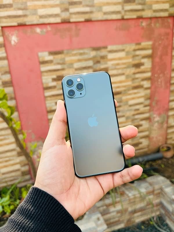 iPhone 11 pro factory unlock 1