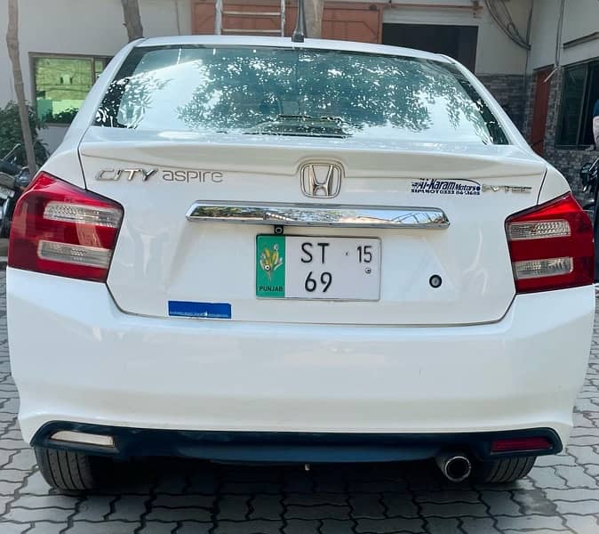 Honda City Aspire 2015 1