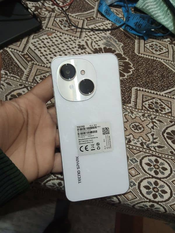 Tecno Spark Go 1 4+4gb 64gb 1