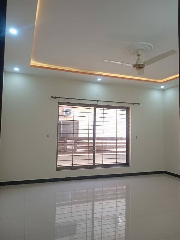 7 Marla Ground Portion For Rent In G-13 4