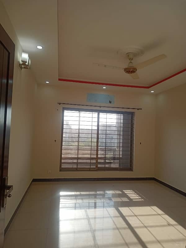 7 Marla Ground Portion For Rent In G-13 8