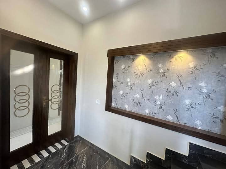 10 Marla Lower Portion Available For Rent In Nishtar Block Bahria Town Lahore 8