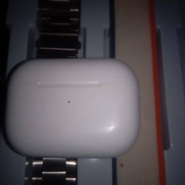 i20 ultra smart watch 15day used 10/10 condition 12