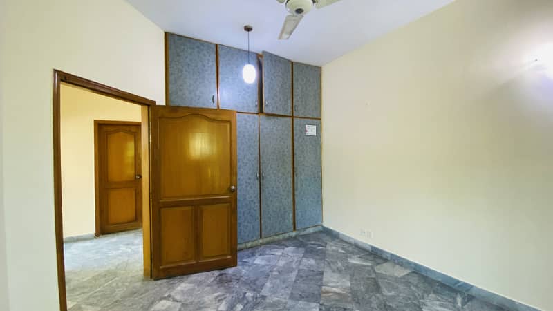 11 Marla Corner House For Sale In DHA Phase 1 16