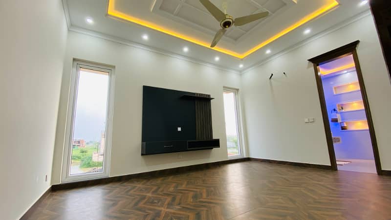 Luxurious 10 Marla House For Sale In DHA Phase 7, Lahore 21